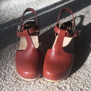 Swedish hasbeens skyhigh t-strap 36